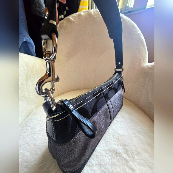 Coach Handbags - COACH SIGNATURE BLACK SMALL HOBO STRIPED SHOULDER/ HANDBAG.